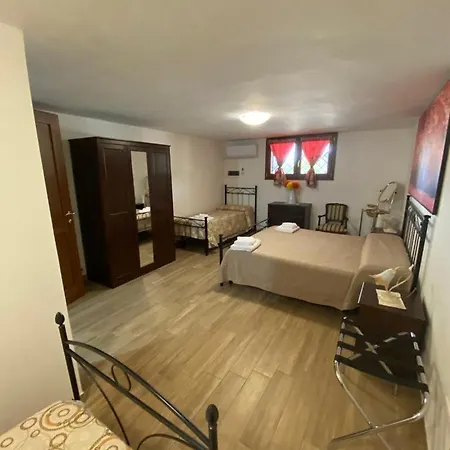 Apartment La Casa Del Borgo-intero Latina